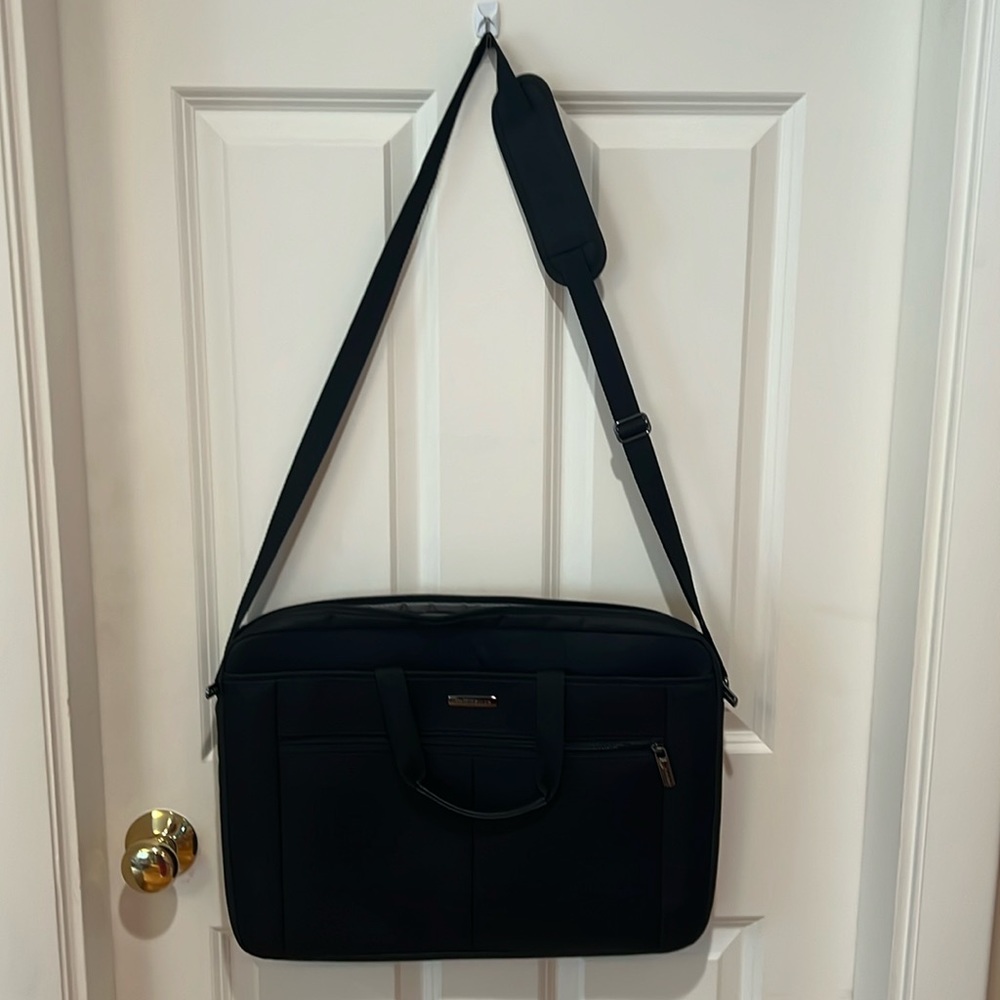 Samsonite, black, multi compartment laptop/business bag. NWOT.